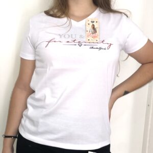 Remera Estampa Escote V Juvenil